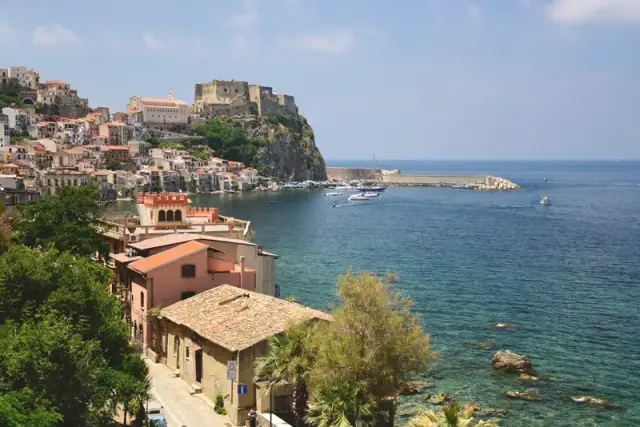 Czy w Kalabrii jest bezpiecznie? Prawda o zagrożeniach dla turystów