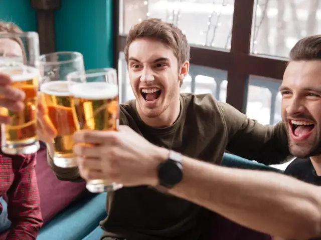 Czy piwo nawadnia? Odkryj prawdę o jego właściwościach nawadniających