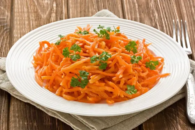Sekret idealnej surówki z marchewki jak z restauracji przepis!