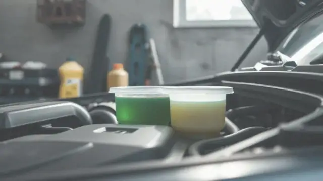 Jak sprawdzić płyn w chłodnicy, aby uniknąć przegrzania silnika