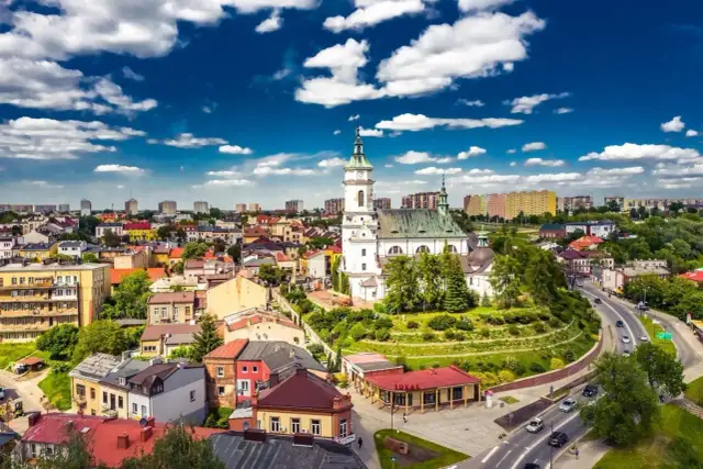 Ile mieszkańców ma Ostrowiec Świętokrzyski? Zaskakujące dane demograficzne