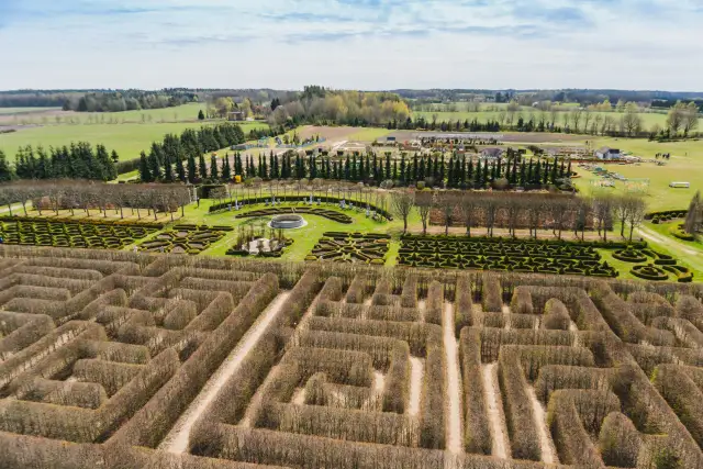 Najlepsze atrakcje w Dobrzycy, które musisz zobaczyć podczas wizyty