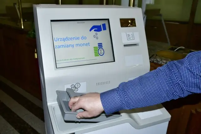 Automaty NBP gdzie? Sprawdź lokalizacje i godziny otwarcia