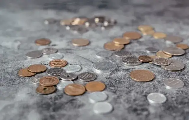 Ile się czeka na alimenty z funduszu alimentacyjnego? Poznaj szczegóły