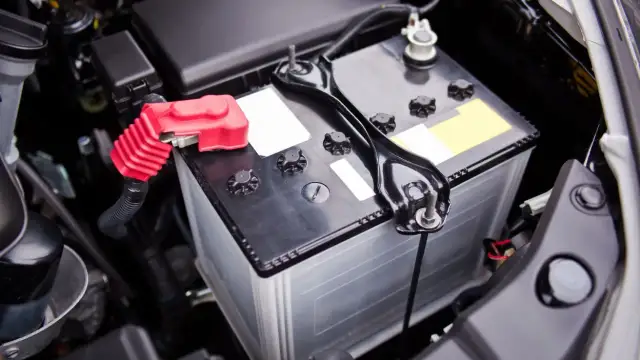 Alternator 90A jaki akumulator - uniknij problemów z rozruchem