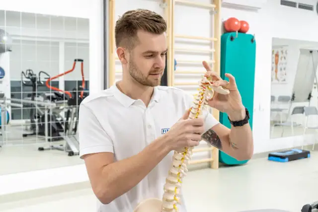 Fizjoterapia: Jak trudne są studia i praca? Realia zawodu