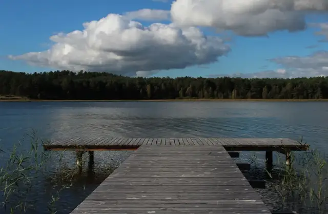 Jezioro Kamienickie - piękno natury, które musisz zobaczyć