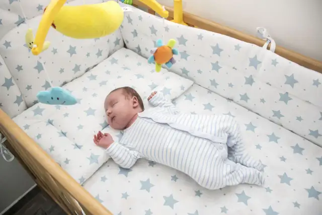 Jak uśpić dziecko? Sprawdzone metody i spokojna noc dla rodziców