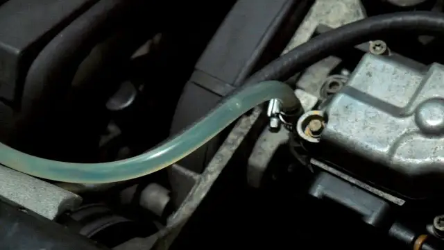 Zapowietrzony układ paliwowy diesel objawy – jak je rozpoznać i naprawić