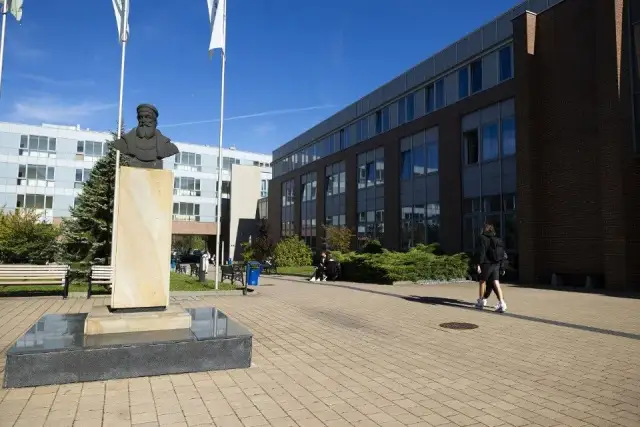 Uniwersytet Andrzeja Frycza Modrzewskiego w Krakowie - unikalne kierunki studiów i nowoczesny kampus