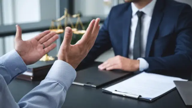 Jak skutecznie ubiegać się o adwokata z urzędu i uniknąć problemów