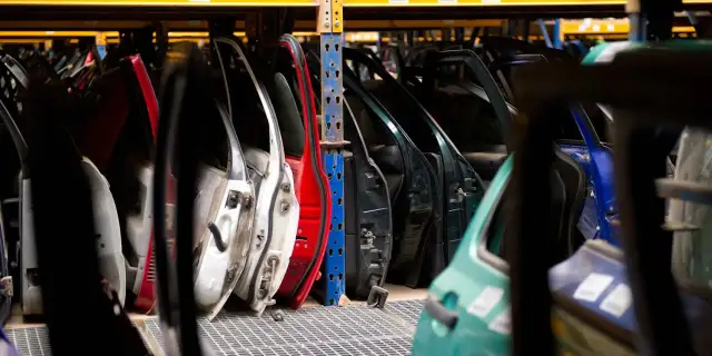 Günstige gebrauchte Autoteile finden und hohe Kosten vermeiden