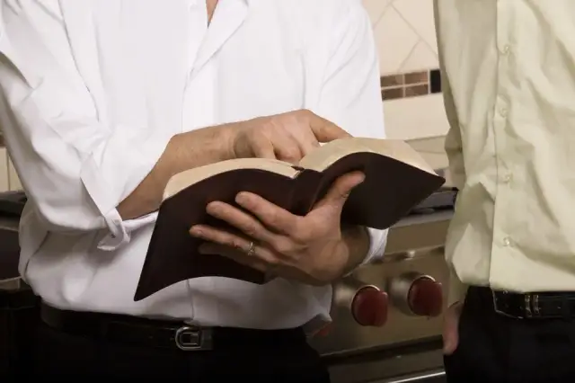 Czy świadek jehowy może być z katolikiem - Trudna droga do wspólnego życia