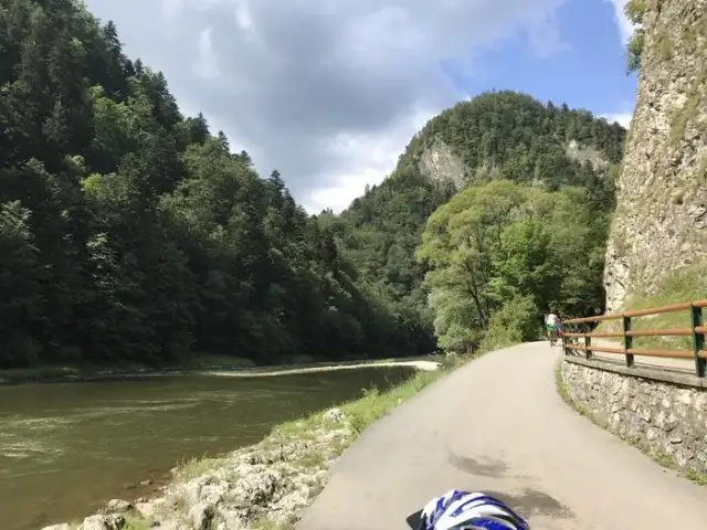 Czerwony Klasztor trasa rowerowa: łatwy szlak z pięknymi widokami