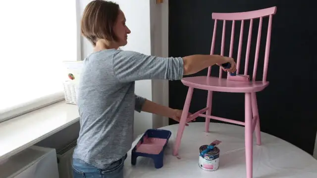 Odnowienie krzesła na biało: Poradnik DIY krok po kroku