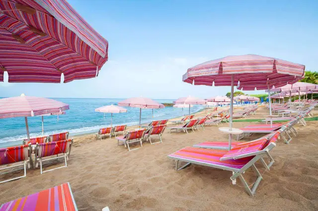 Club Hotel Baia di Diamante: Vacanza Perfetta? Guida Completa