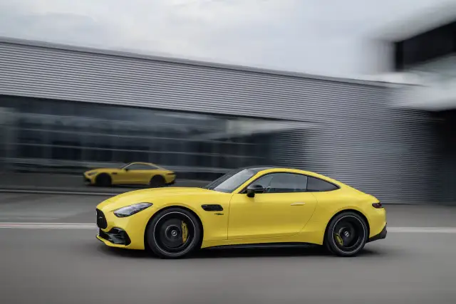 Mercedes AMG GT 43 – moc, osiągi i luksus w sportowym wydaniu