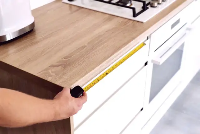 Jaką odległość między szafkami w kuchni wybrać dla komfortu?