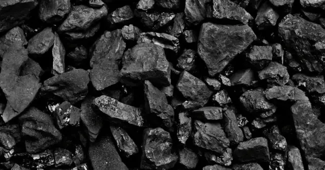 Z czego robi się ekogroszek? Poznaj proces produkcji i skład