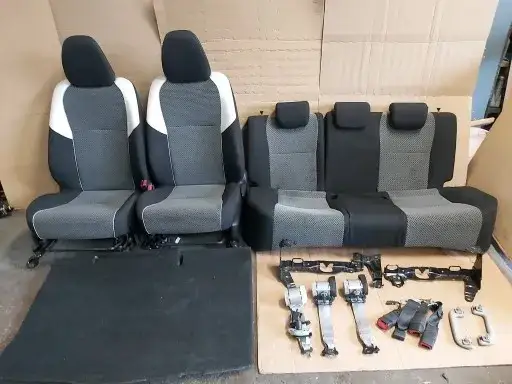 Jak wyjąć fotele Toyota Yaris samodzielnie: kompletna instrukcja krok po kroku