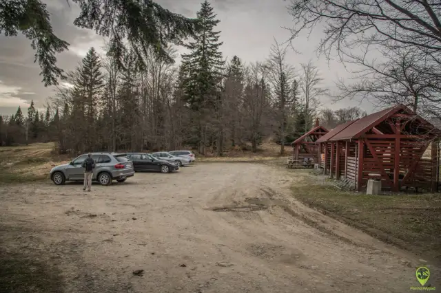 Bacówka na Obidzy: Twój przewodnik po Beskidach. Dojazd, noclegi, szlaki