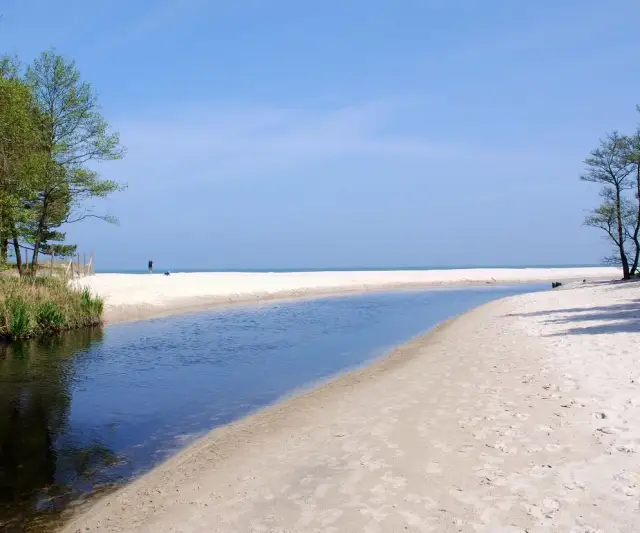 Jezioro nadbałtyckie: Odkryj unikalne miejsca do wypoczynku i sportu