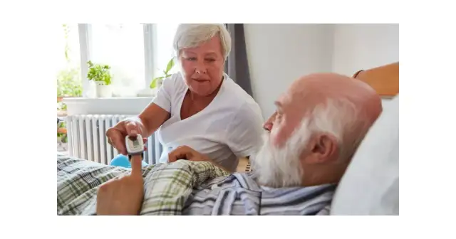 Jaki powinien być puls u starszej osoby? Poznaj zdrowe wartości i zagrożenia