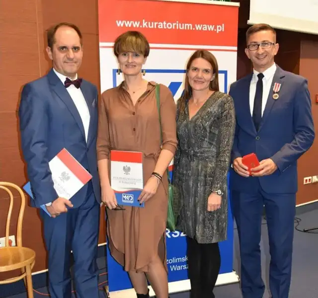 Ile wynosi nagroda kuratora oświaty i jak wpływa na nauczycieli?