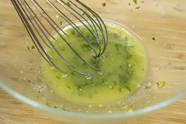 ¿Cómo aliñar burrata? Vinagretas que realzan su cremosidad