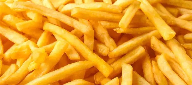 Kto wymyślił frytki? Prawda o ich pochodzeniu i kontrowersjach