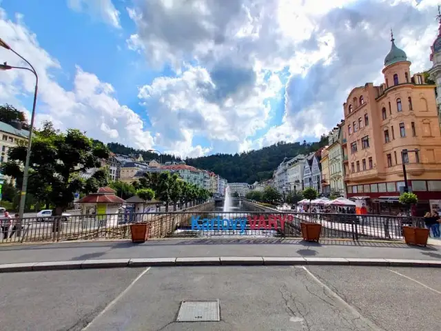 Gdzie zjeść w Karlowych Warach: najlepsze restauracje i smaki