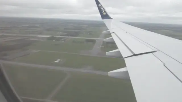 Prędkość samolotu Ryanair: 850 km/h i co jeszcze musisz wiedzieć?