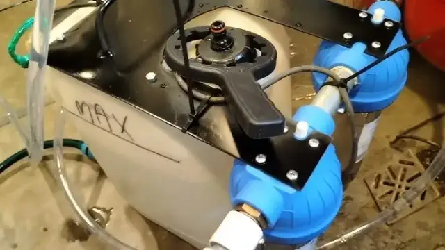 Czyszczenie instalacji CO domowym sposobem - uniknij kosztownych błędów