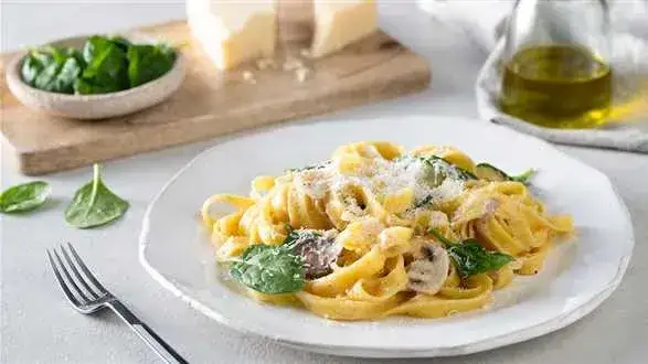 Tagliatelle: Z czym podawać? 20+ inspiracji na pyszne dania!