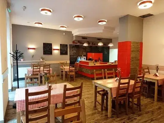 Gdzie zjeść w Katowicach? Tanie i smaczne opcje dla każdego