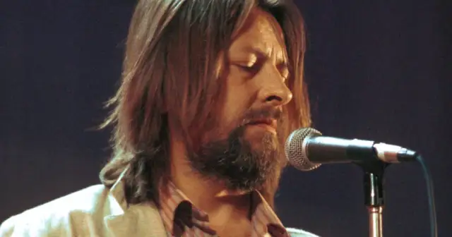 Kiedy byłem małym chłopcem: Pełny tekst i sekrety kultowego hitu