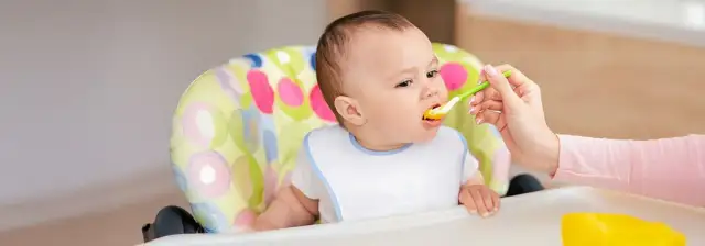 Od kiedy galaretka dla niemowlaka? Bezpieczne wprowadzenie do diety