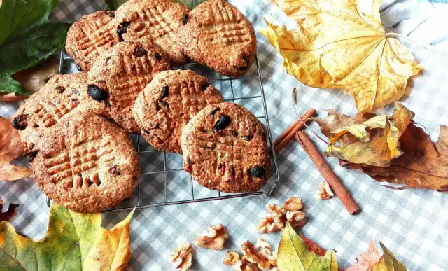 Ciasteczka owsiane z orzechami - Jak upiec idealne i zdrowe?