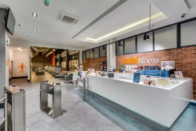 Total Fitness Ochota: Cennik, godziny, sprzęt i opinie