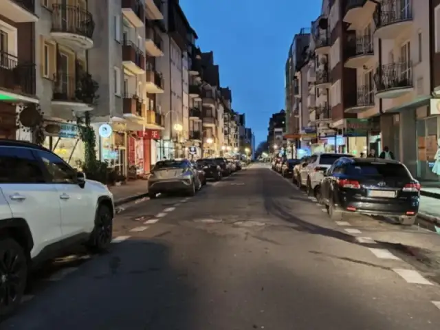 Ile kosztuje parking w Kołobrzegu? Sprawdź aktualne stawki i lokalizacje