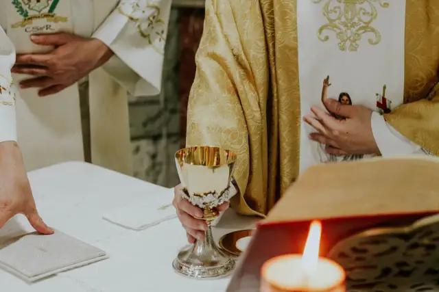 Msze gregoriańska kiedy zamawiać - uniknij błędów w intencjach