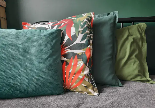 Jak uszyć poduszkę dekoracyjną: proste sposoby na wyjątkowy efekt