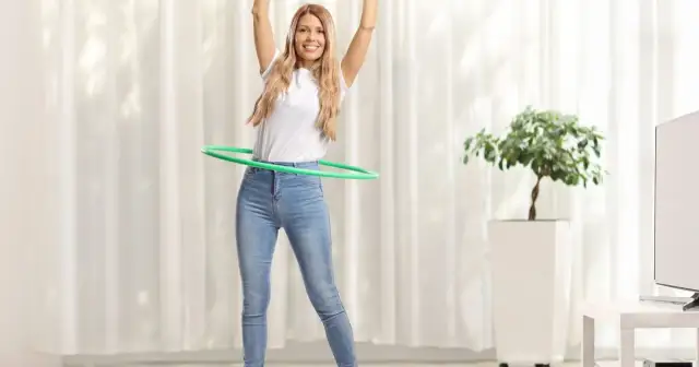 Czy hula hop z wypustkami odchudza? Odkryj prawdę o wadze