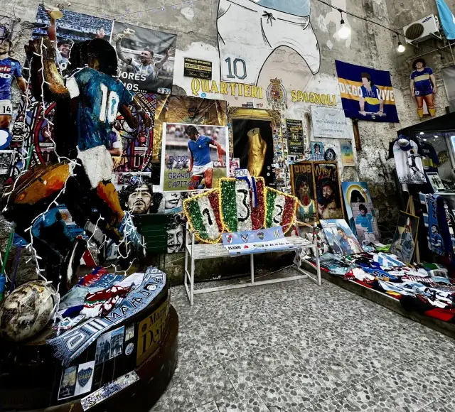 Co warto przywieźć z Włoch? Najlepsze pamiątki i smaki Italii