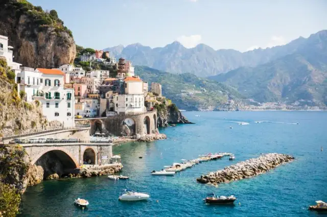 Neapol: Najpiękniejsze miejsca, sekrety i plan zwiedzania (Ksawery L.)