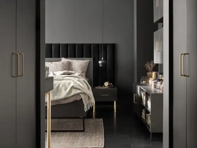 Jakie kolory ścian pasują do mebli ciemny orzech, aby uniknąć błędów?