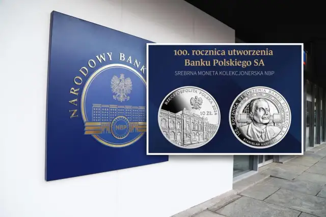 Tablica NBP i dwie srebrne monety kolekcjonerskie z wizerunkiem budynku i portretem Stanisława Karpińskiego.