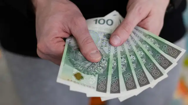 Emerytura 3000 zł netto: Jakie zarobki i kapitał zapewnią ten cel?