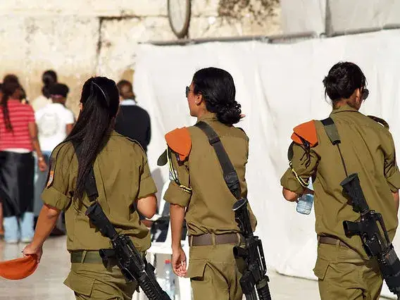 Czy jest bezpiecznie w Izraelu? Prawda o zagrożeniach dla podróżnych