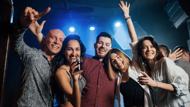 Gdzie potańczyć w Kołobrzegu? Kluby, dancingi, muzyka na żywo!